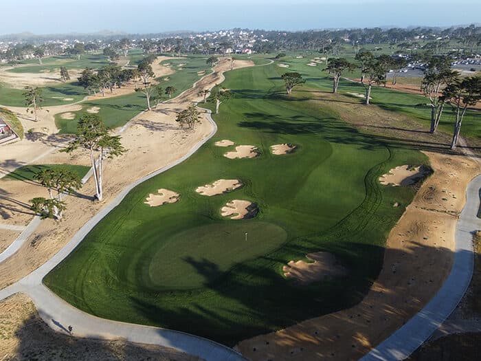 Black Horse Golf Course