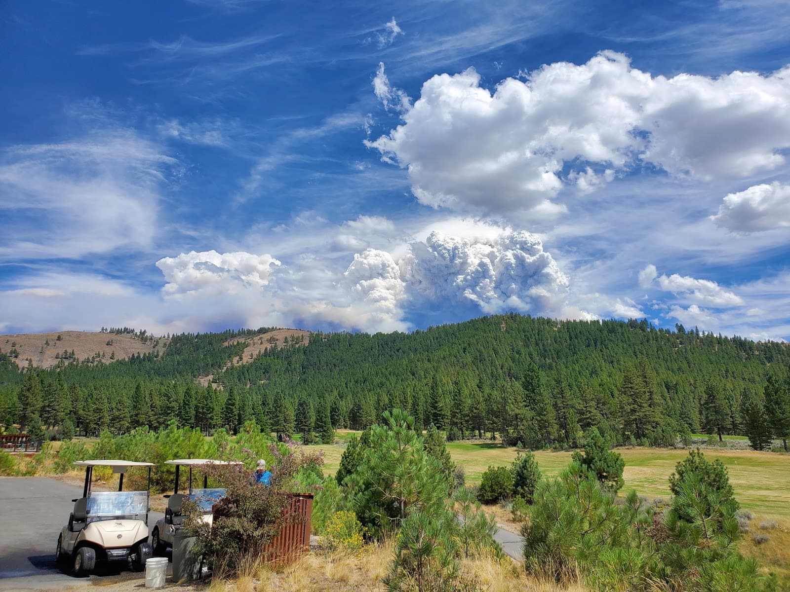 Grizzly Ranch Golf Club — fairway and bunkers Grizzly Ranch Golf Club — fairway and bunkers