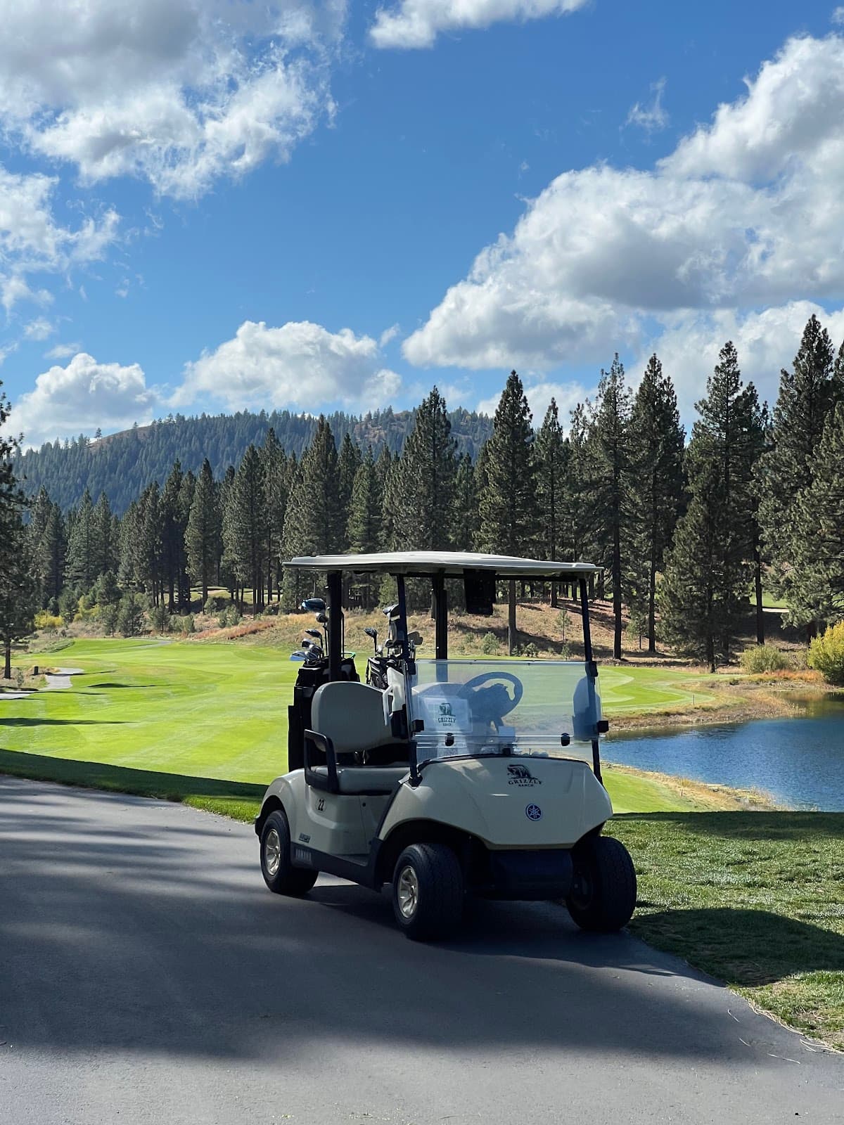 Grizzly Ranch Golf Club — green and pin Grizzly Ranch Golf Club — green and pin