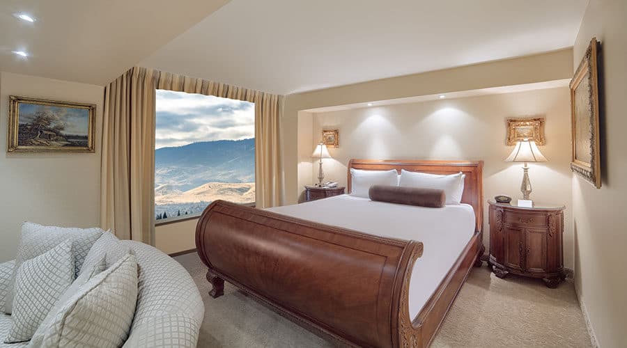 Sierra Studio Suite at Eldorado Reno — 1 King bed with traditional elegant decor Sierra Studio Suite at Eldorado Reno — 1 King bed with traditional elegant decor