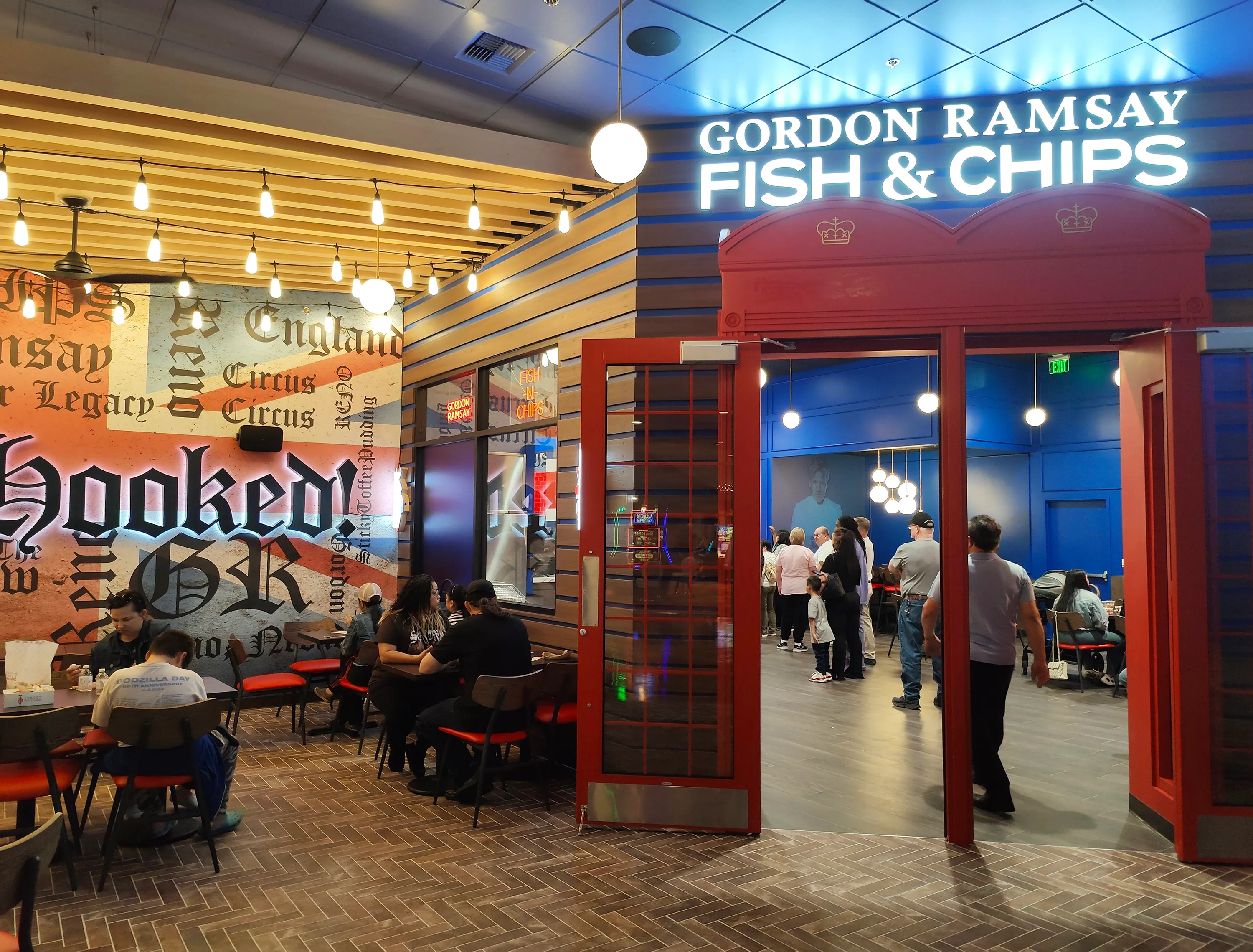 Sips Coffee & Tea at Silver Legacy Resort Casino — interior ambience