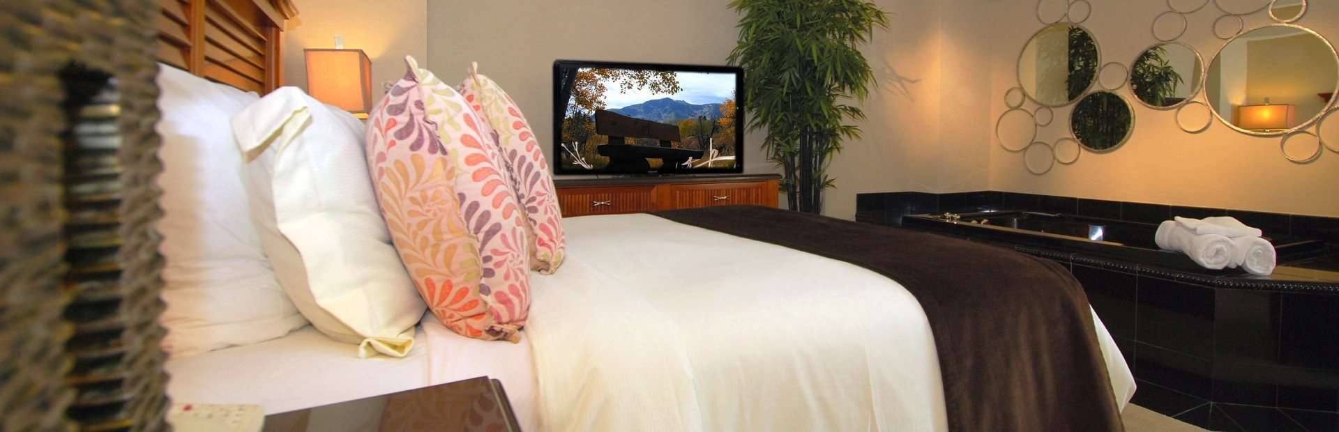 Atlantis Atrium Paradise Suite at Atlantis Casino Resort Spa — guest suite amenities