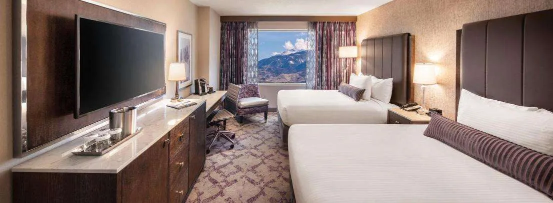 Silver Legacy Deluxe Spa Suite – 1 King at Silver Legacy Resort Casino — guest suite amenities